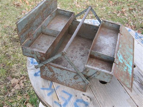 old metal tool box ideas|old fashioned tool box.